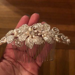 Flower comb